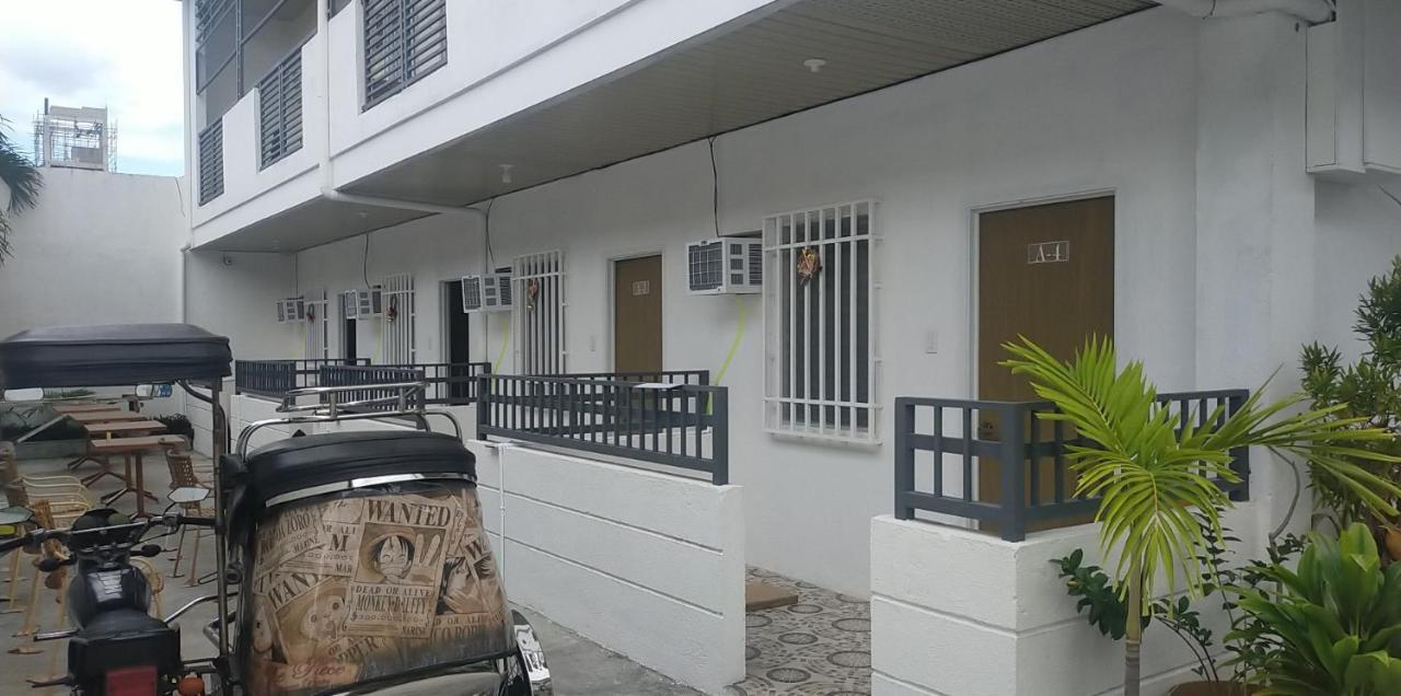 __Aplaridel Inn Suites__ Angeles Exteriér fotografie