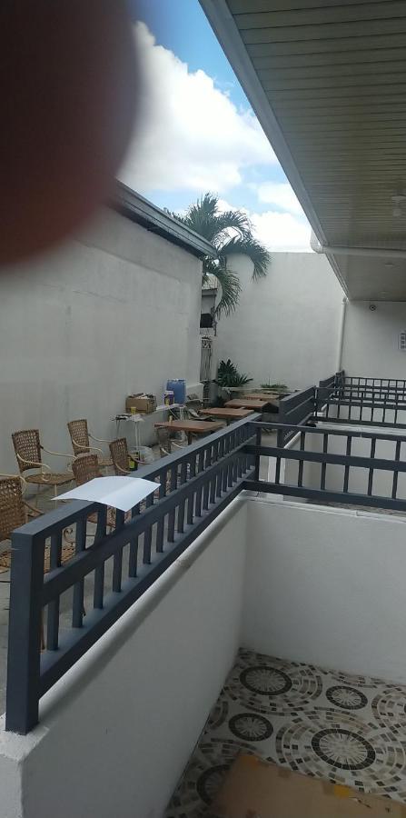 __Aplaridel Inn Suites__ Angeles Exteriér fotografie