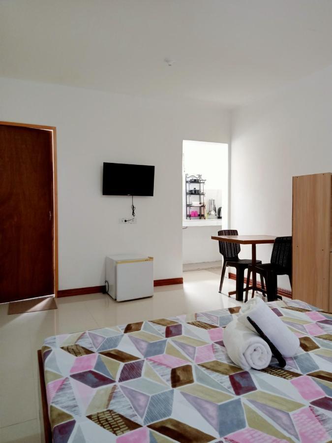 __Aplaridel Inn Suites__ Angeles Exteriér fotografie